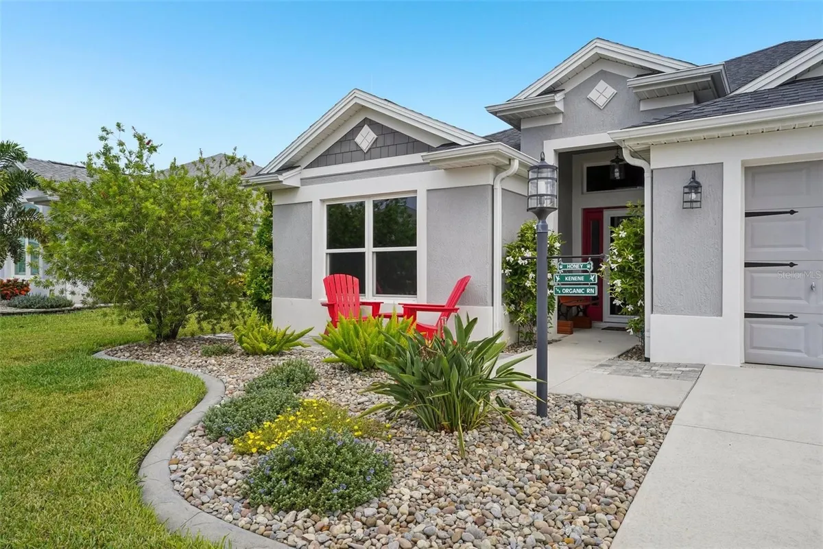 Property Slideshow image 1 of 40 | 904 maynard path, The Villages, FL, 32163