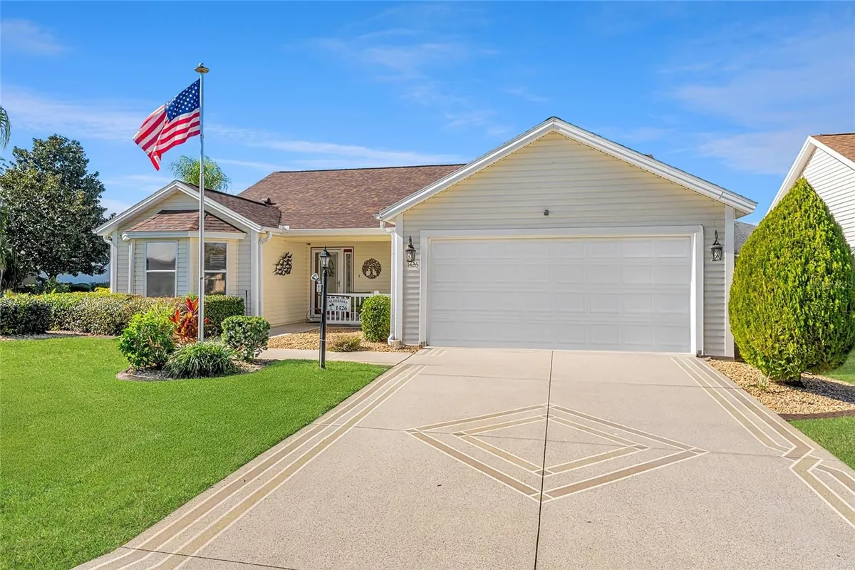 Property Slideshow image 1 of 62 | 1426 la hermosa dr, The Villages, FL, 32162