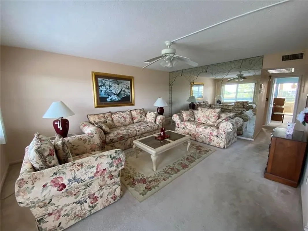 Property Slideshow image 1 of 42 | 4101 oakridge v # 4101, Deerfield Beach, FL, 33442