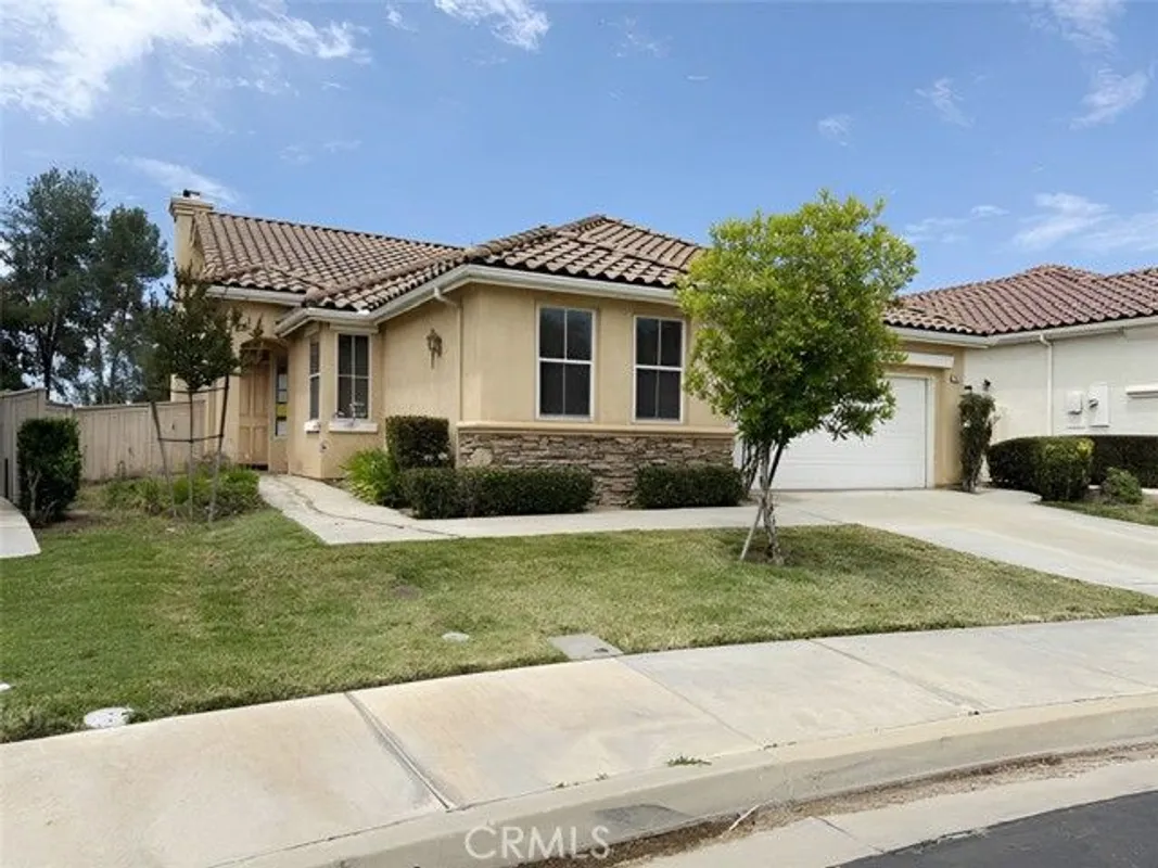 Property Slideshow image 1 of 17 | 29533 springside dr, Menifee, CA, 92584