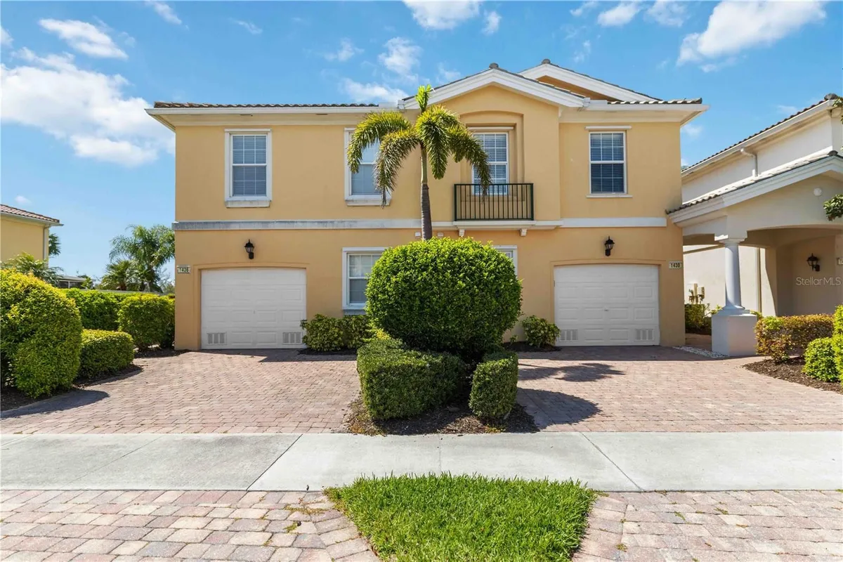 Property Slideshow image 1 of 23 | 1430 burgos dr, Sarasota, FL, 34238