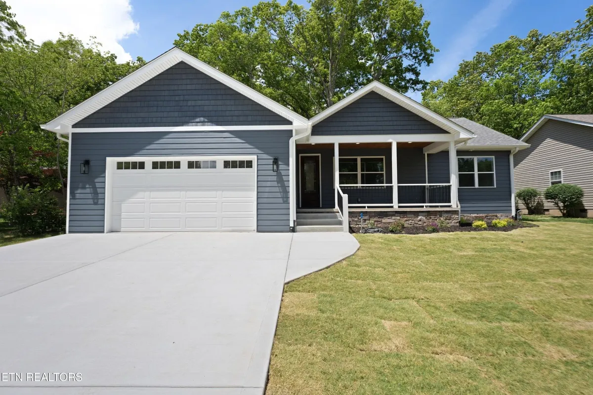 Property Slideshow image 1 of 35 | 114 britton ln, Crossville, TN, 38558