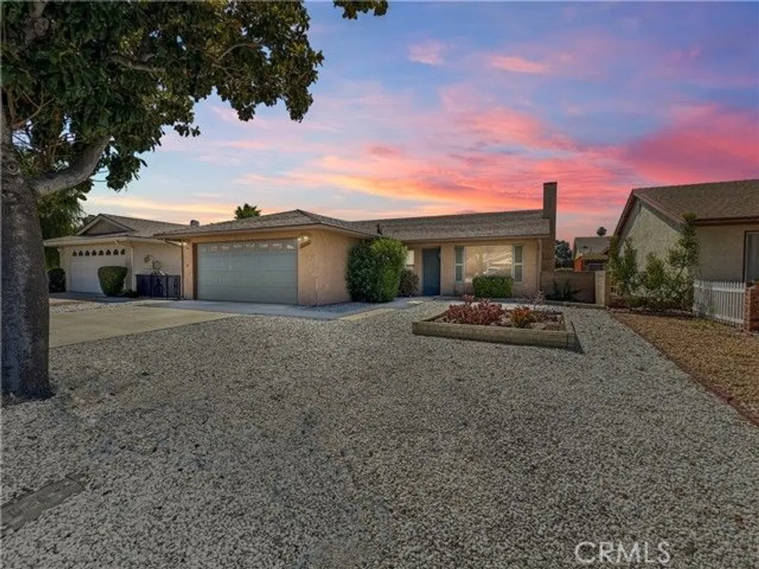 Property Slideshow image 1 of 22 | 2216 el toro cir, Hemet, CA, 92545