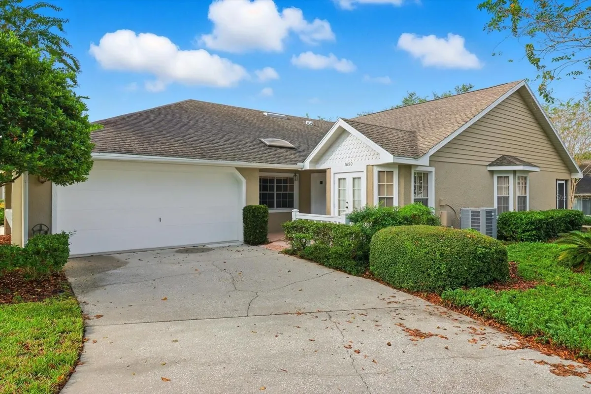 Property Slideshow image 1 of 61 | 1690 n foxboro loop, Crystal River, FL, 34429