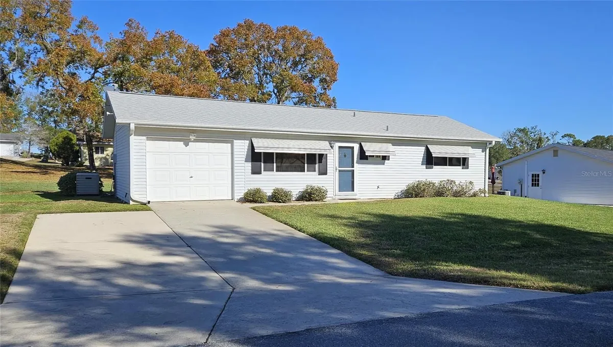 Property Slideshow image 1 of 30 | 8329 sw 106th st, Ocala, FL, 34481