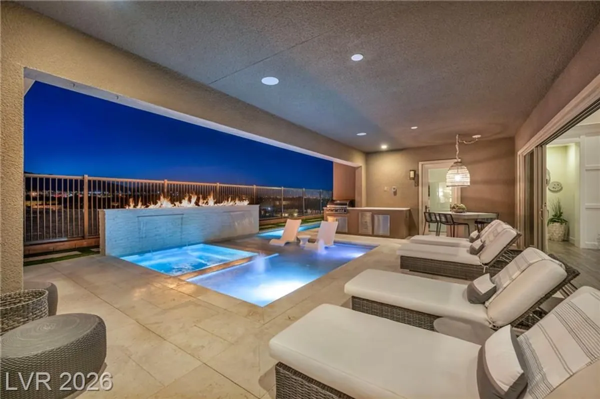 Property Slideshow image 1 of 94 | 10096 amethyst hills st, Las Vegas, NV, 89148