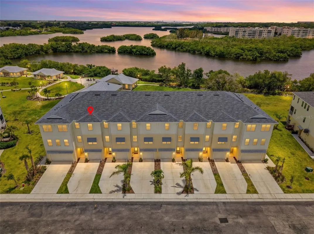 Property Slideshow image 1 of 54 | 9936 key haven rd, Seminole, FL, 33777
