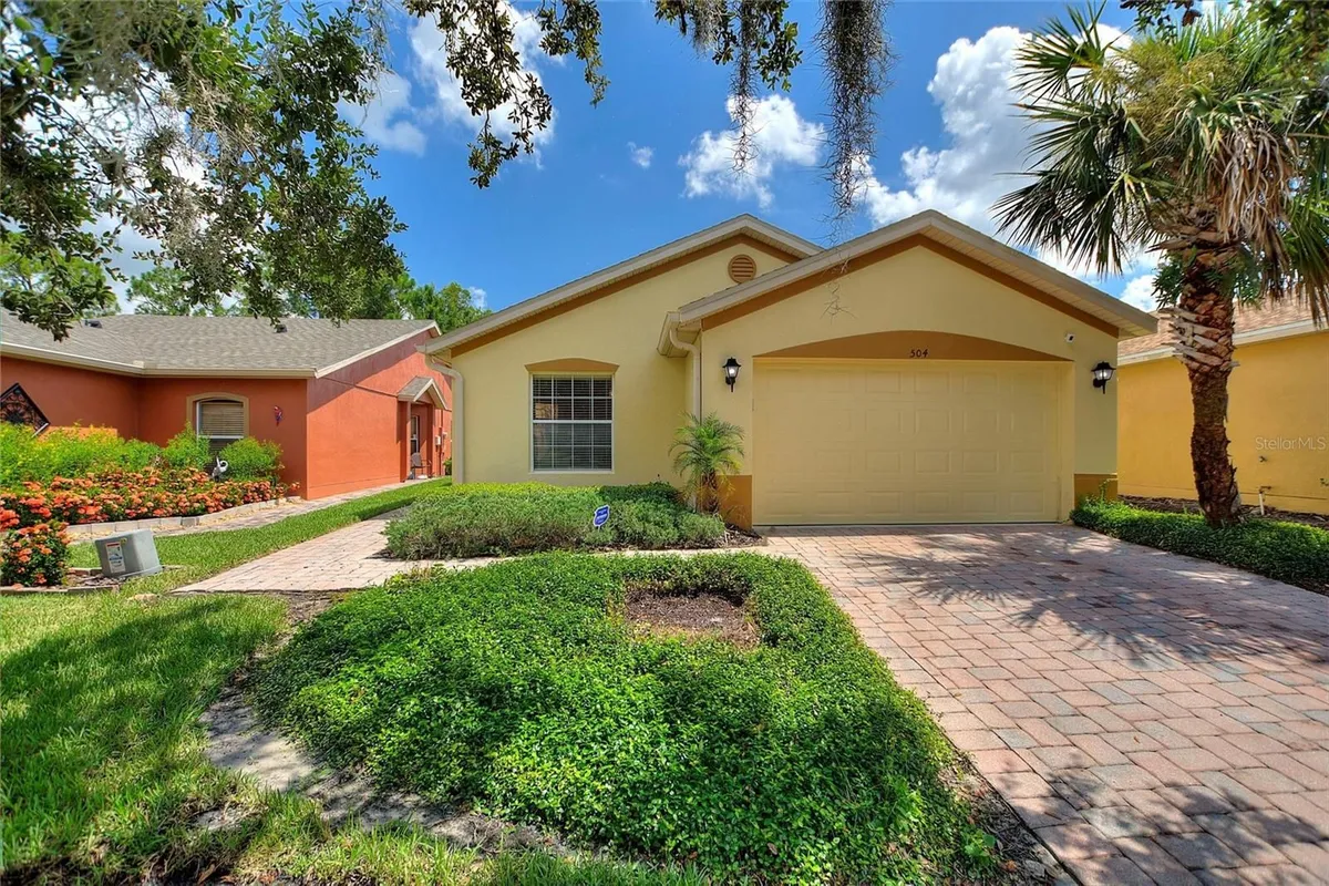 Property Slideshow image 1 of 49 | 504 millifiora ln, Kissimmee, FL, 34759