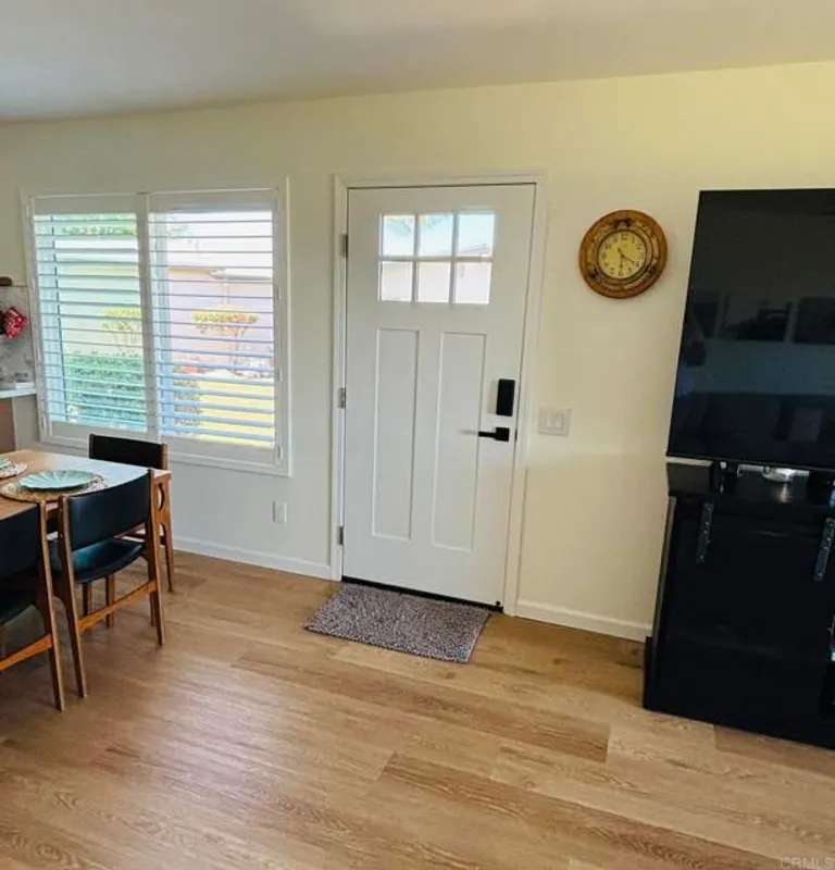 Property Slideshow image 1 of 9 | 4473 kittiwake way, Oceanside, CA, 92057