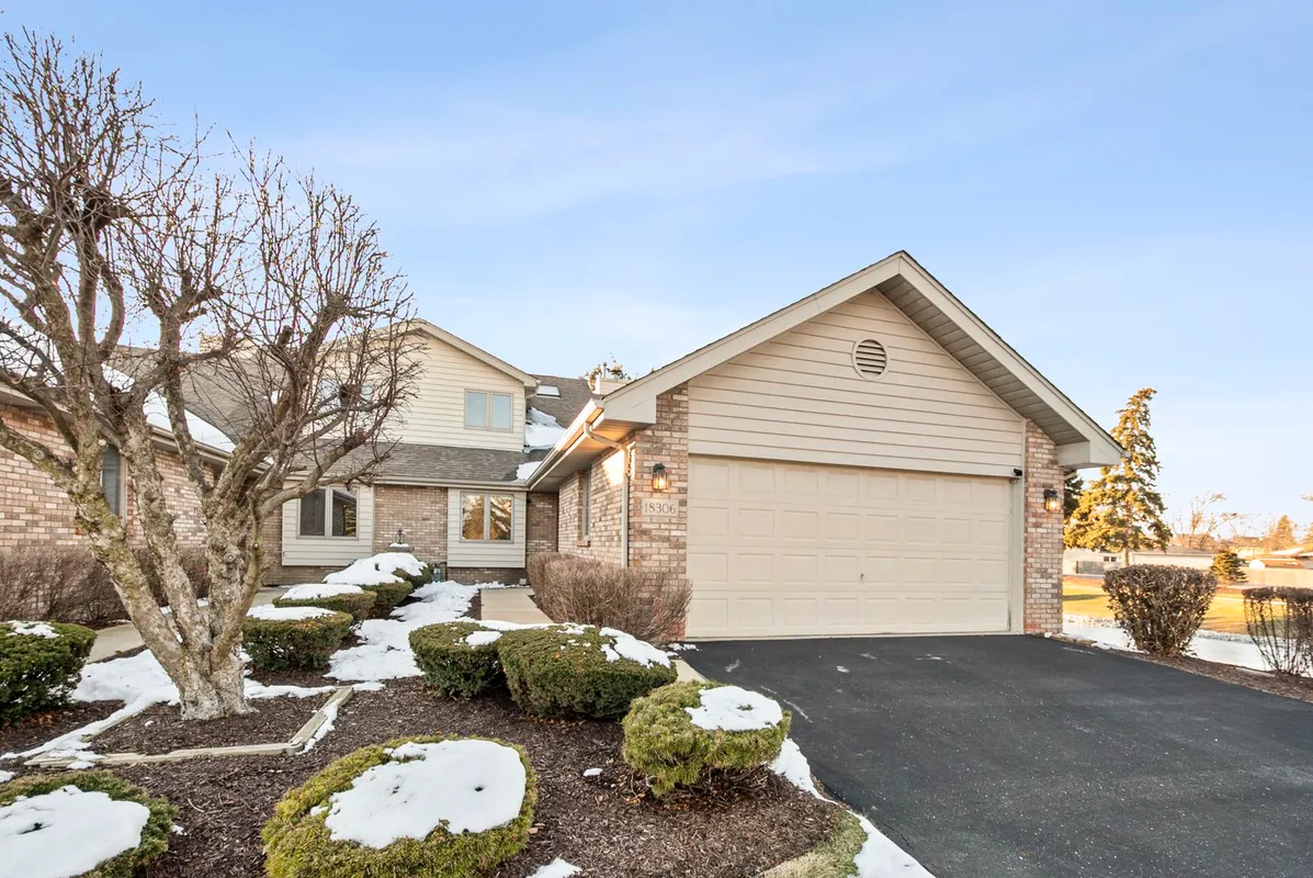 Property Slideshow image 1 of 1 | 18306 65th ave, Tinley Park, IL, 60477