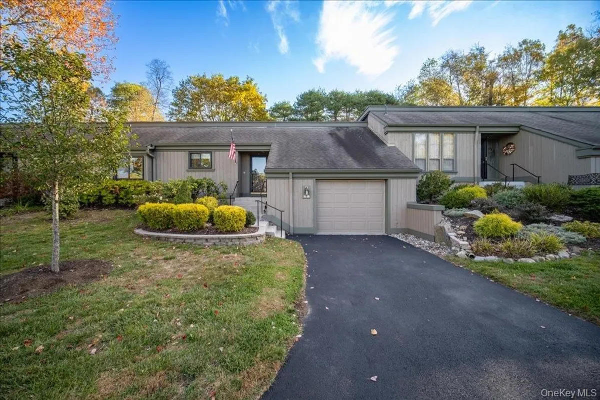Property Slideshow image 1 of 21 | 523 heritage hls b, Somers, NY, 10589