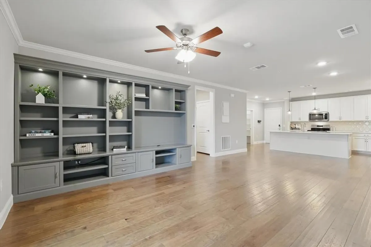 Property Slideshow image 1 of 38 | 1735 wittington pl apt 3308, Dallas, TX, 75234