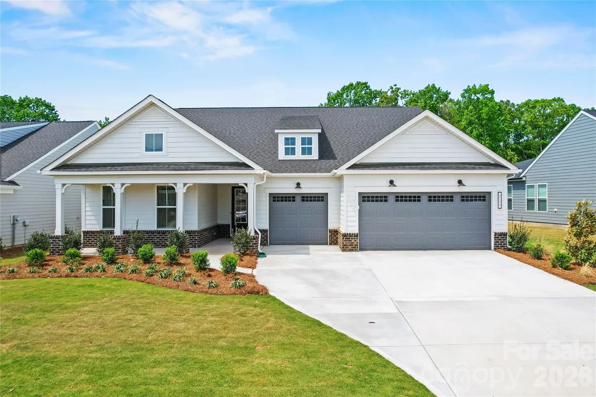 Property Slideshow image 1 of 42 | 2735 peak ct, Belmont, NC, 28012