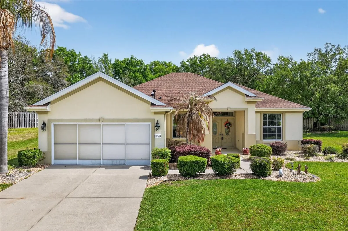 Property Slideshow image 1 of 29 | 9243 se 120th loop, Summerfield, FL, 34491