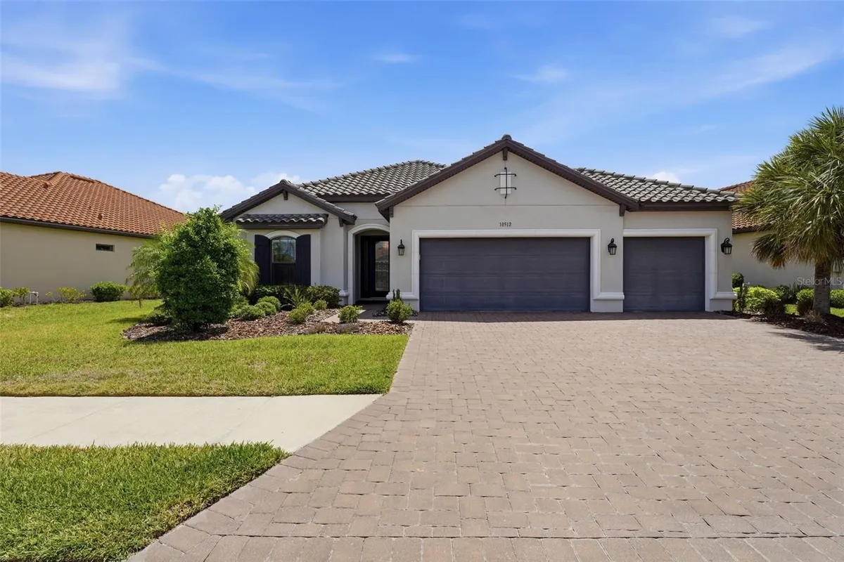 Property Slideshow image 1 of 62 | 10912 seasons way, Palmetto, FL, 34221