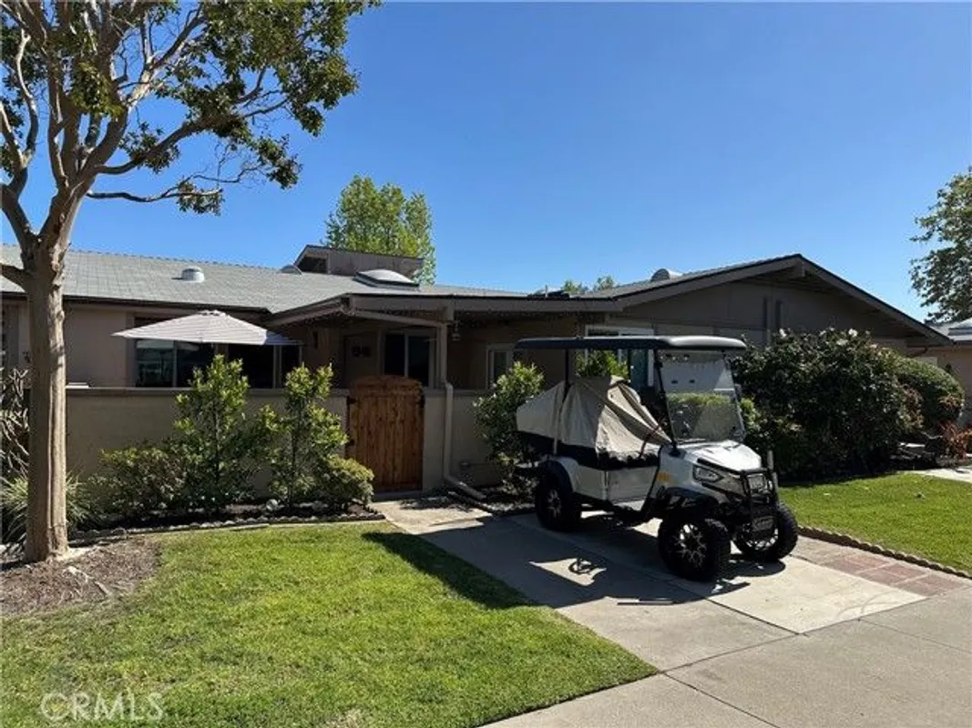 Property Slideshow image 1 of 20 | 13320 del monte dr m15 9g, Seal Beach, CA, 90740