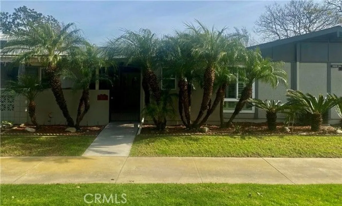 Property Slideshow image 1 of 53 | 1880 mckinney way, Seal Beach, CA, 90740