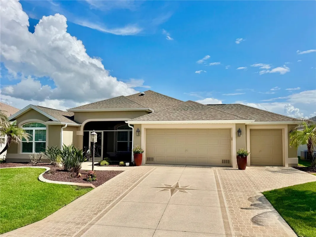 Property Slideshow image 1 of 30 | 632 coronaca ct, The Villages, FL, 32163