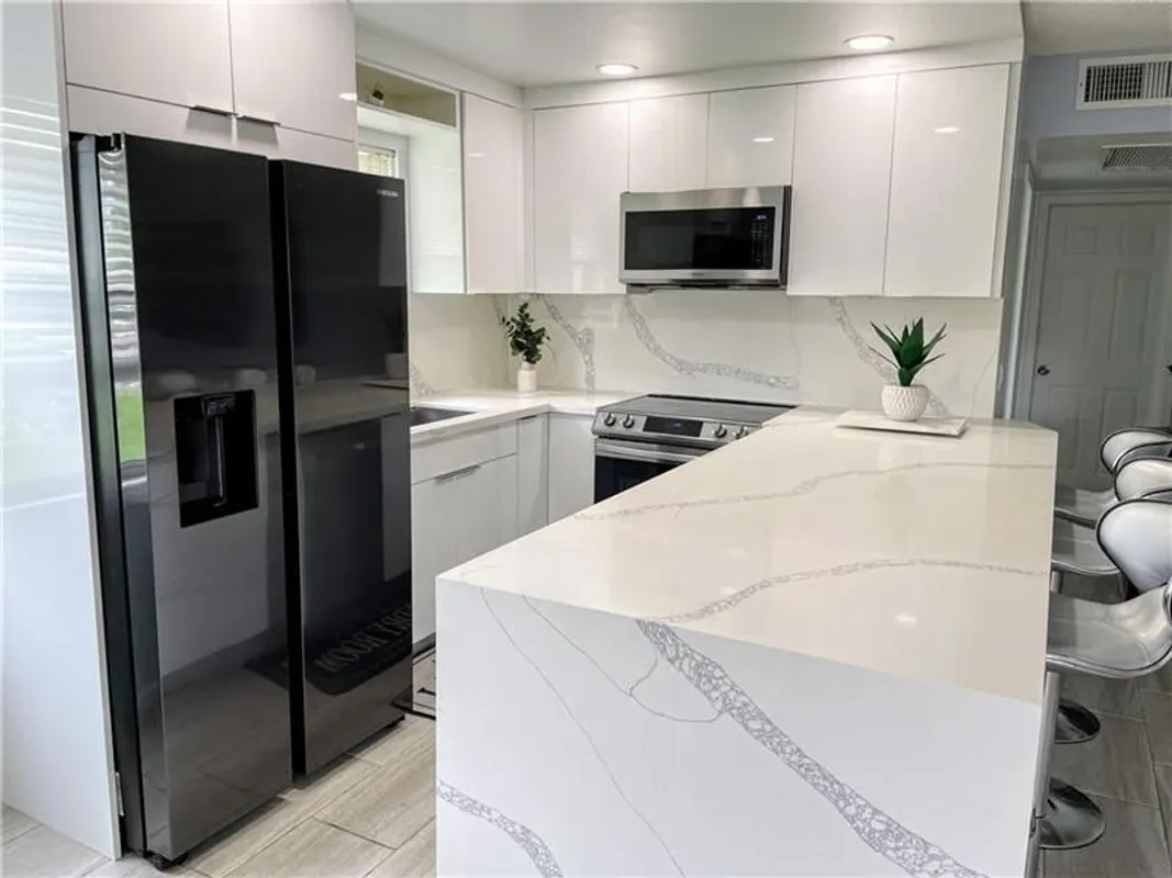 Property Slideshow image 1 of 28 | 393 mansfield j # 393, Boca Raton, FL, 33434