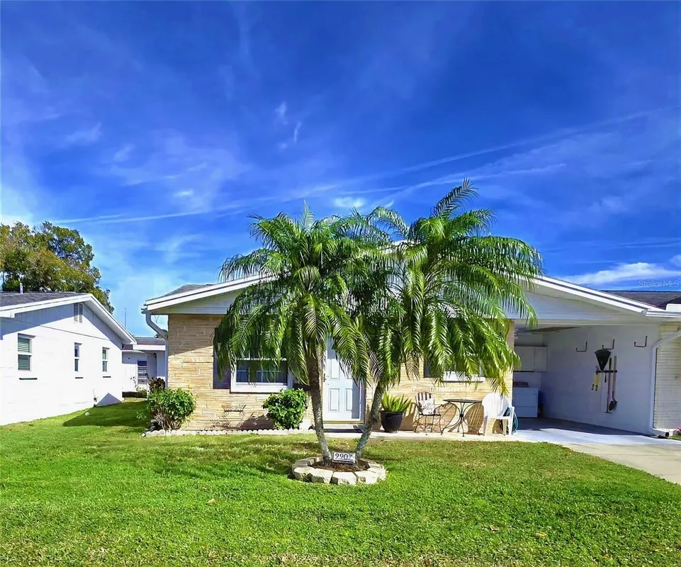 Property Slideshow image 1 of 13 | 9907 dahlia st, Pinellas Park, FL, 33782