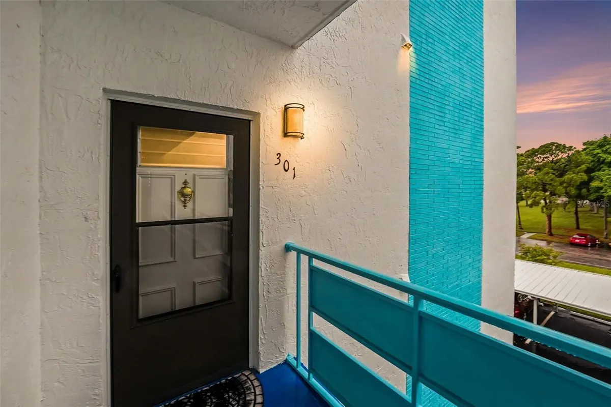 Property Slideshow image 1 of 17 | 5970 80th st 301, St Petersburg, FL, 33709