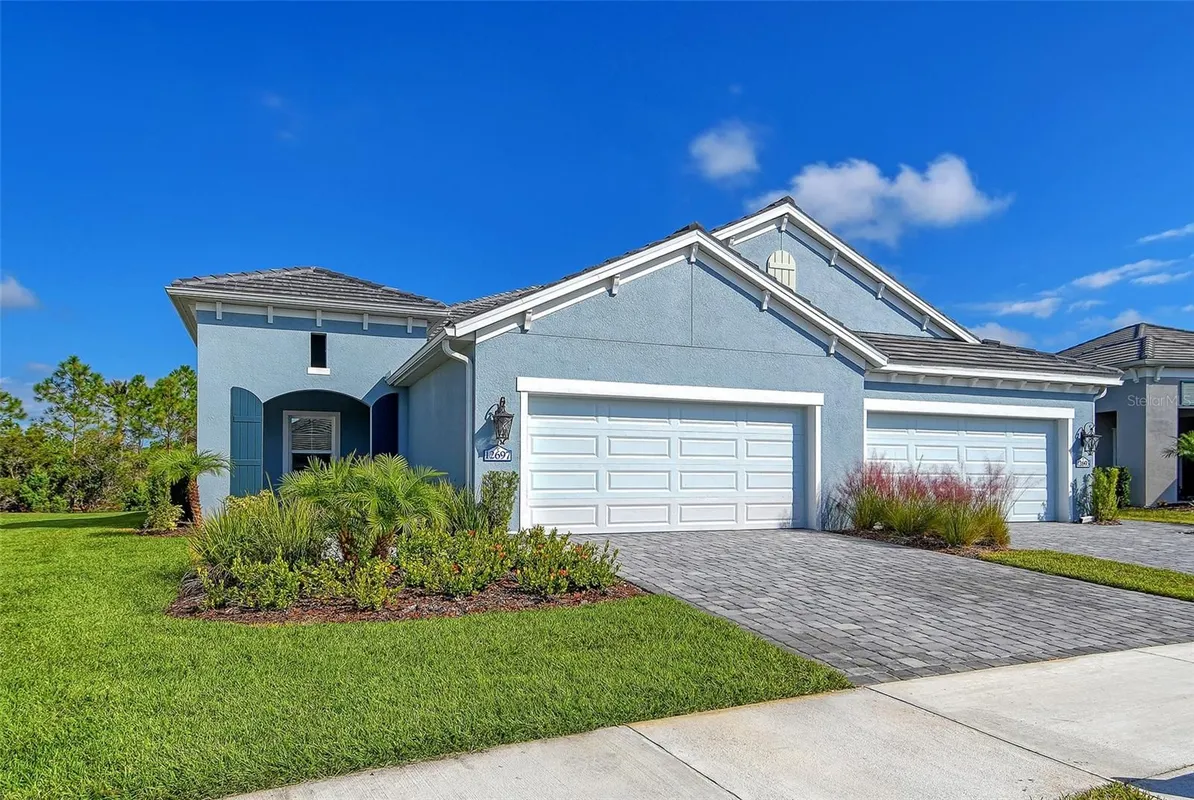Property Slideshow image 1 of 41 | 12697 palatka dr, Venice, FL, 34293