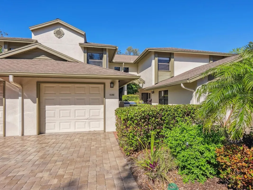 Property Slideshow image 1 of 29 | 1680 starling dr 101, Sarasota, FL, 34231