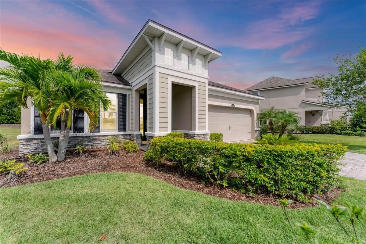 Property Slideshow image 1 of 45 | 11240 spring gate trl, Bradenton, FL, 34211