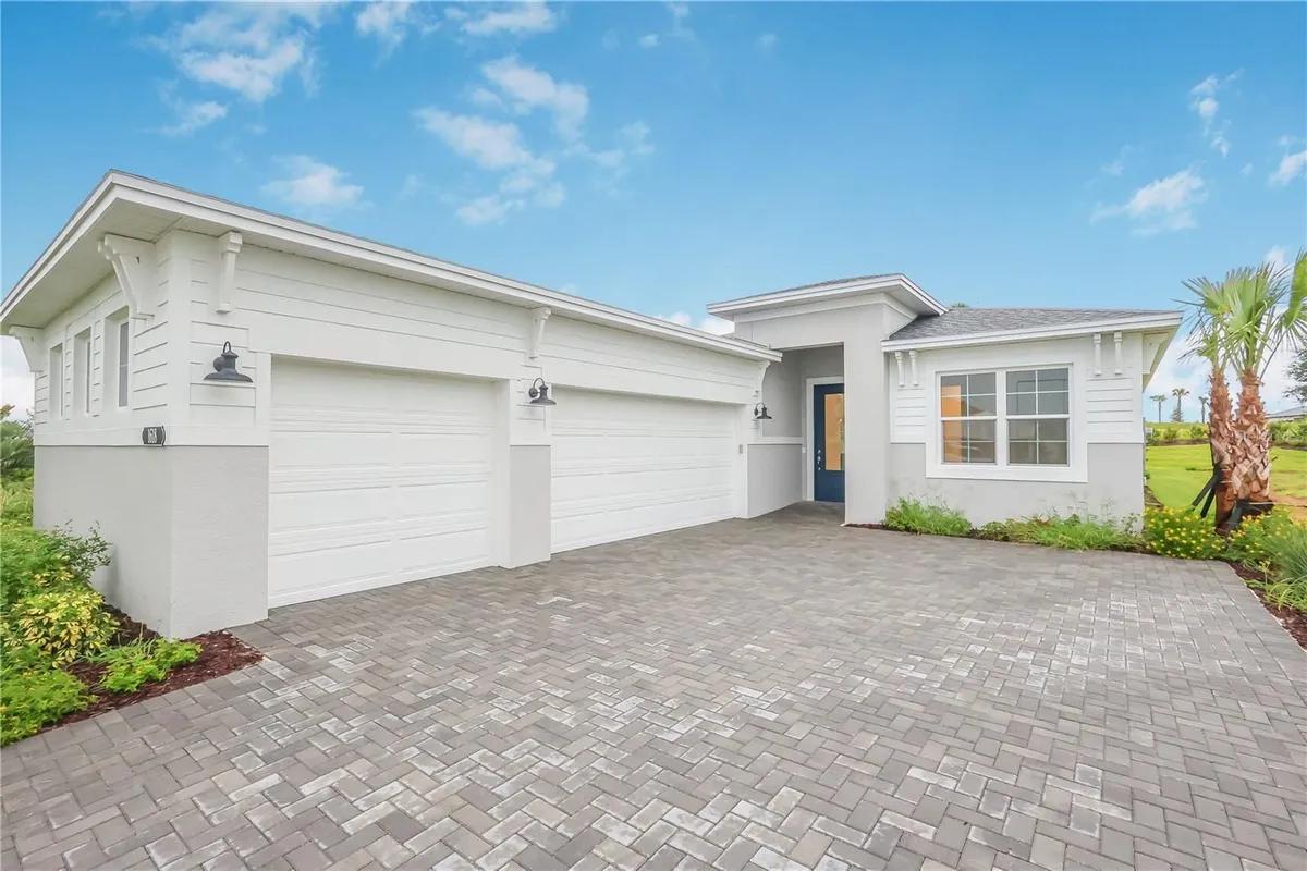 Property Slideshow image 1 of 48 | 1618 bellagio loop, Tavares, FL, 32778
