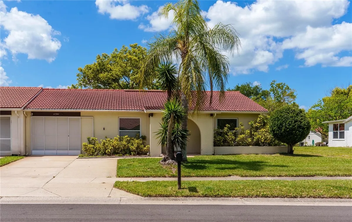 Property Slideshow image 1 of 26 | 11341 winwood pl, Port Richey, FL, 34668