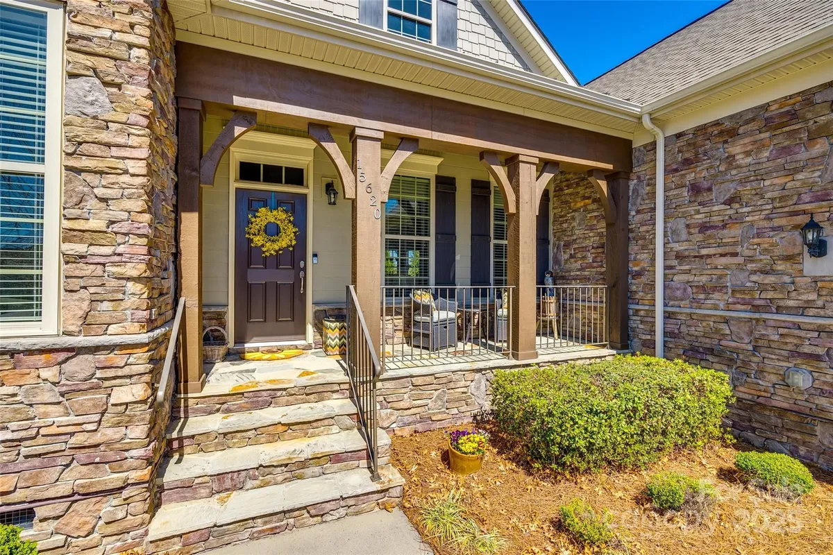 Property Slideshow image 1 of 45 | 15620 lake ridge rd, Charlotte, NC, 28278