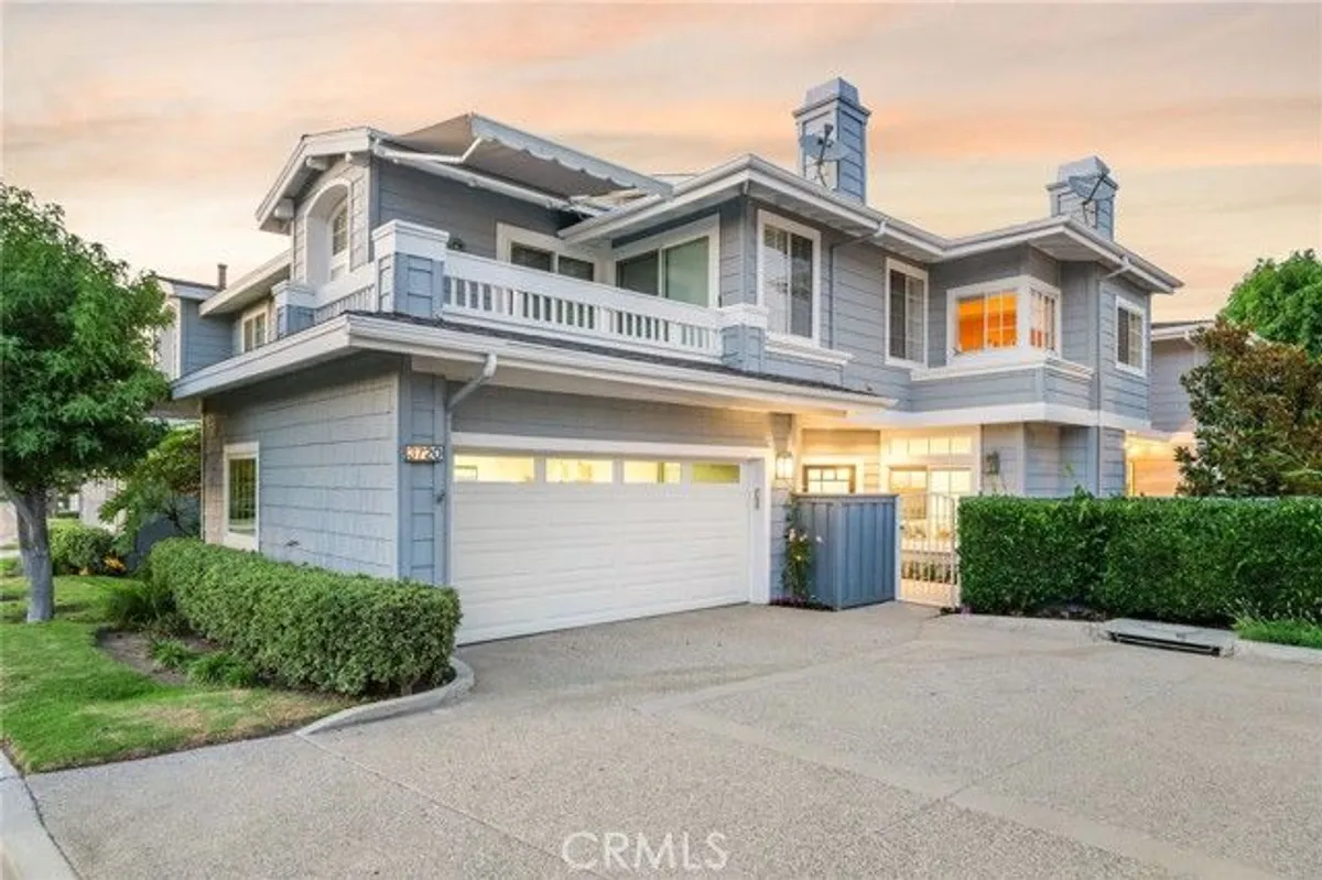 Property Slideshow image 1 of 43 | 3720 lilac ave # 61, Corona Del Mar, CA, 92625