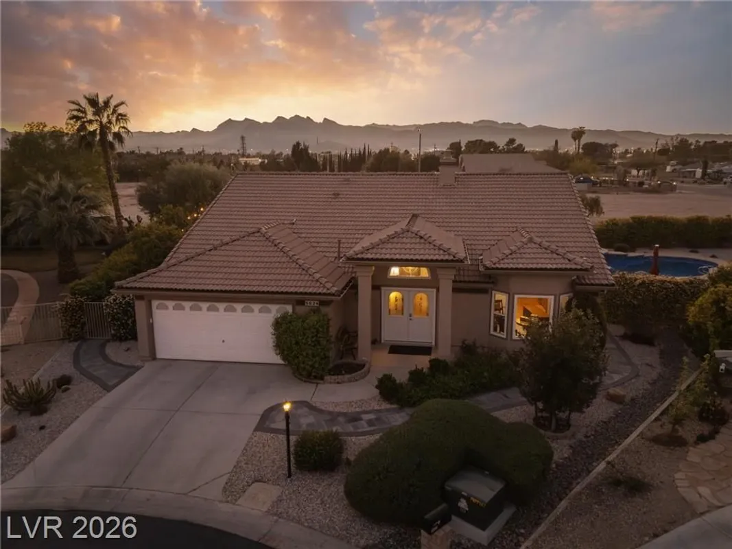 Property Slideshow image 1 of 73 | 5624 ocean pines cir, Las Vegas, NV, 89130