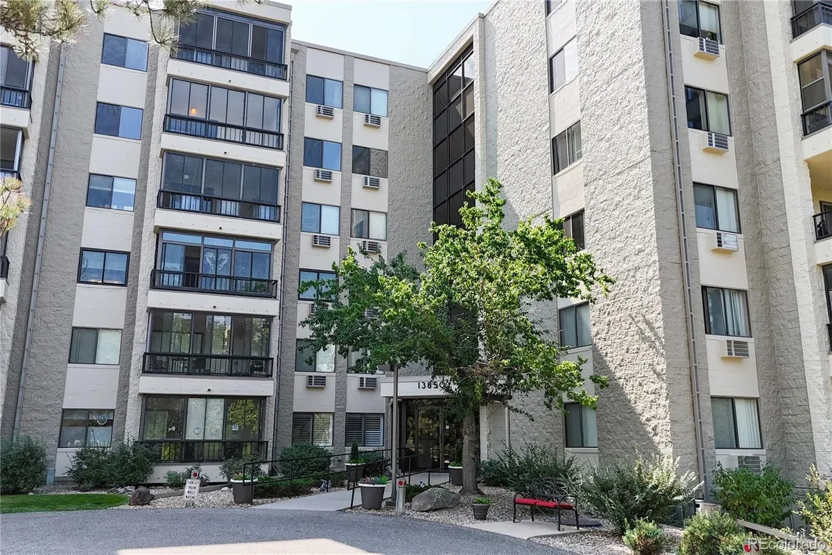 Property Slideshow image 1 of 25 | 13850 e marina dr 510, Aurora, CO, 80014