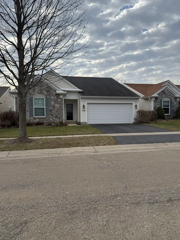 Property Slideshow image 1 of 17 | 11768 chatfield xing, Huntley, IL, 60142
