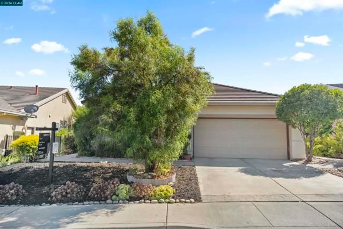 Property Slideshow image 1 of 39 | 1641 regent dr, Brentwood (Cc), CA, 94513