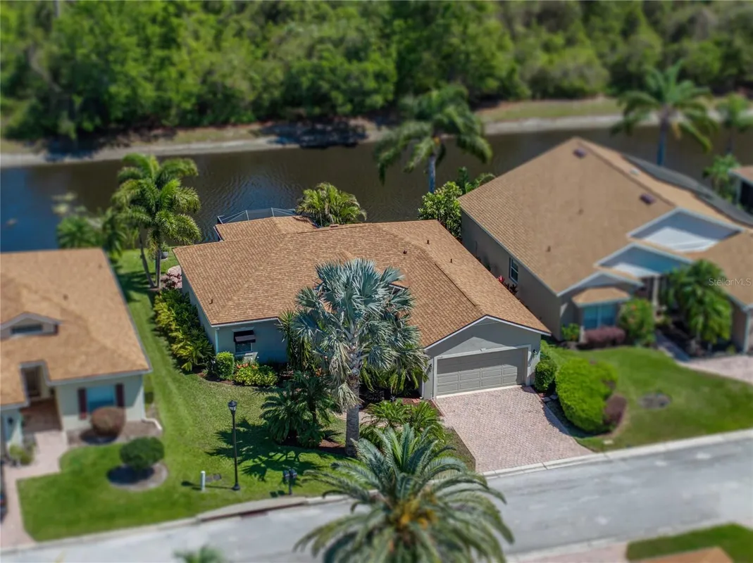 Property Slideshow image 1 of 100 | 4168 aberdeen ln, Lake Wales, FL, 33859