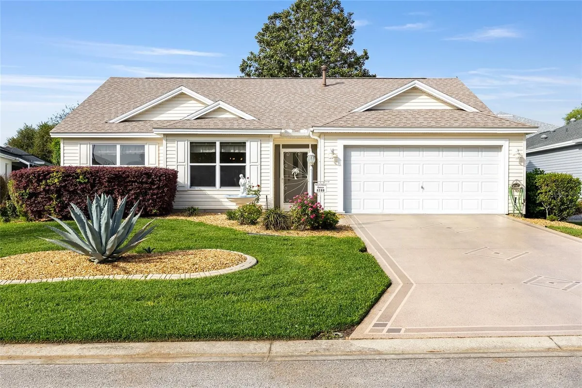 Property Slideshow image 1 of 56 | 8288 se 176th lawson loop, The Villages, FL, 32162