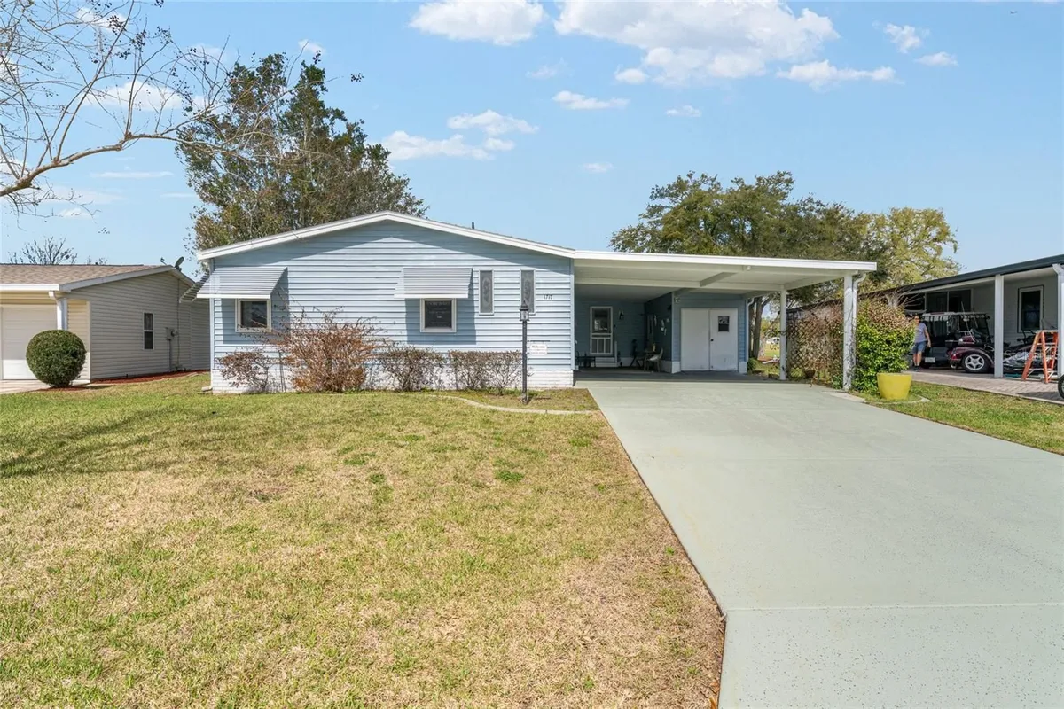 Property Slideshow image 1 of 48 | 1717 lilly ln, The Villages, FL, 32159