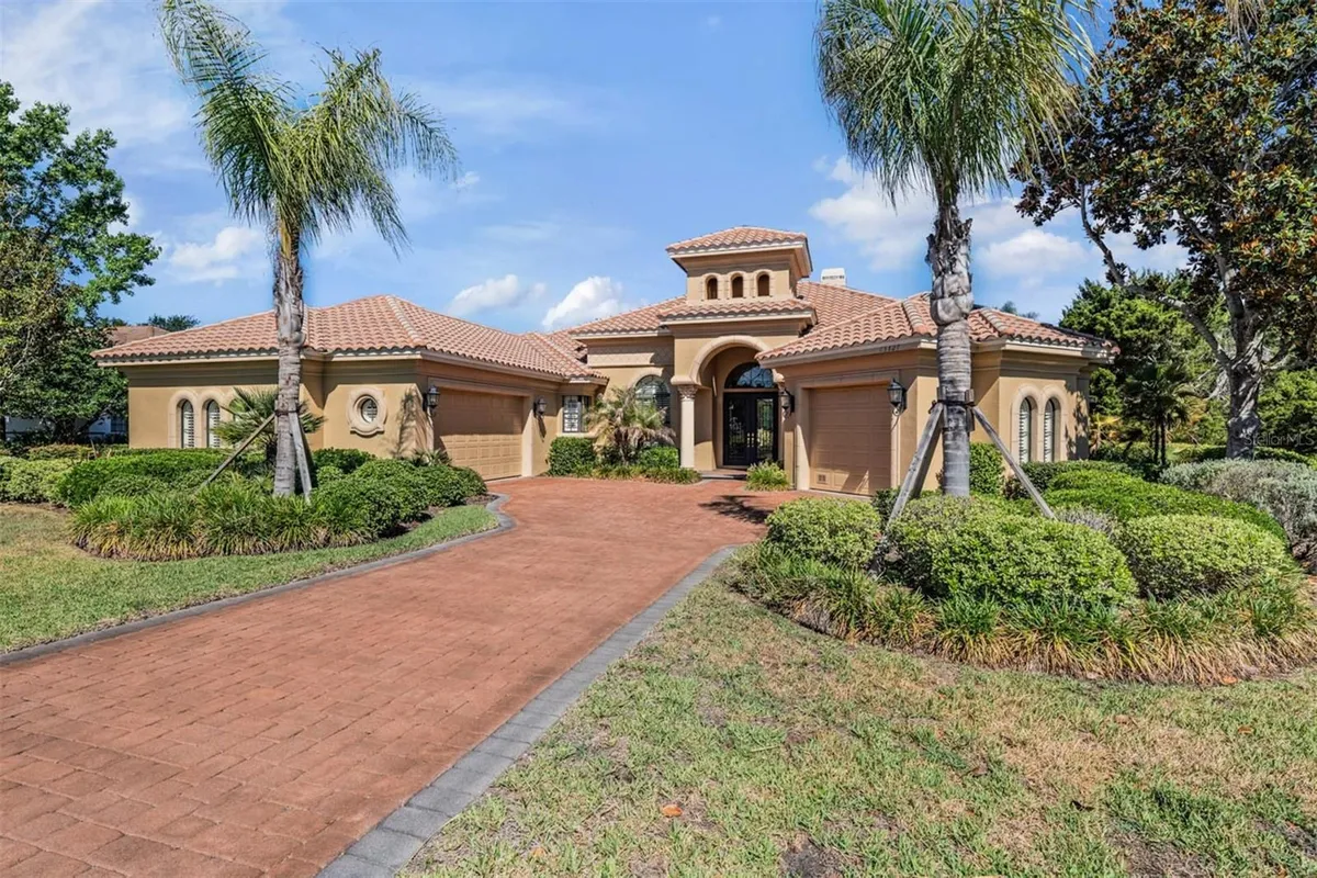 Property Slideshow image 1 of 100 | 13327 carnoustie cir, Dade City, FL, 33525