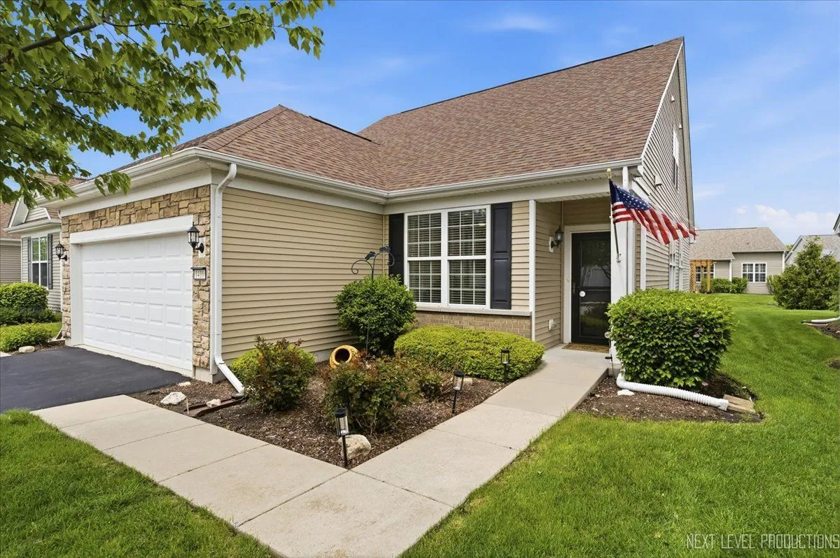 Property Slideshow image 1 of 49 | 1410 justice ct, Shorewood, IL, 60404
