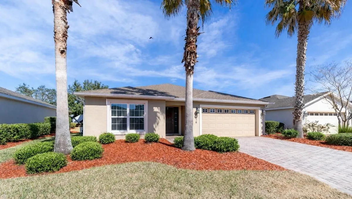 Property Slideshow image 1 of 52 | 5076 neptune cir, Oxford, FL, 34484