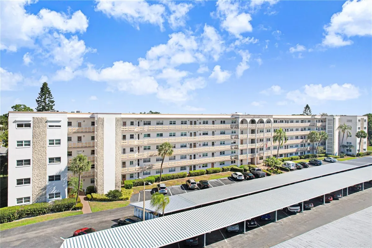 Property Slideshow image 1 of 29 | 5603 80th st 303, St Petersburg, FL, 33709