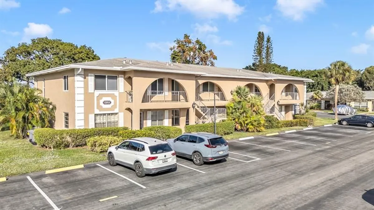 Property Slideshow image 1 of 34 | 13950 via flora b, Delray Beach, FL, 33484