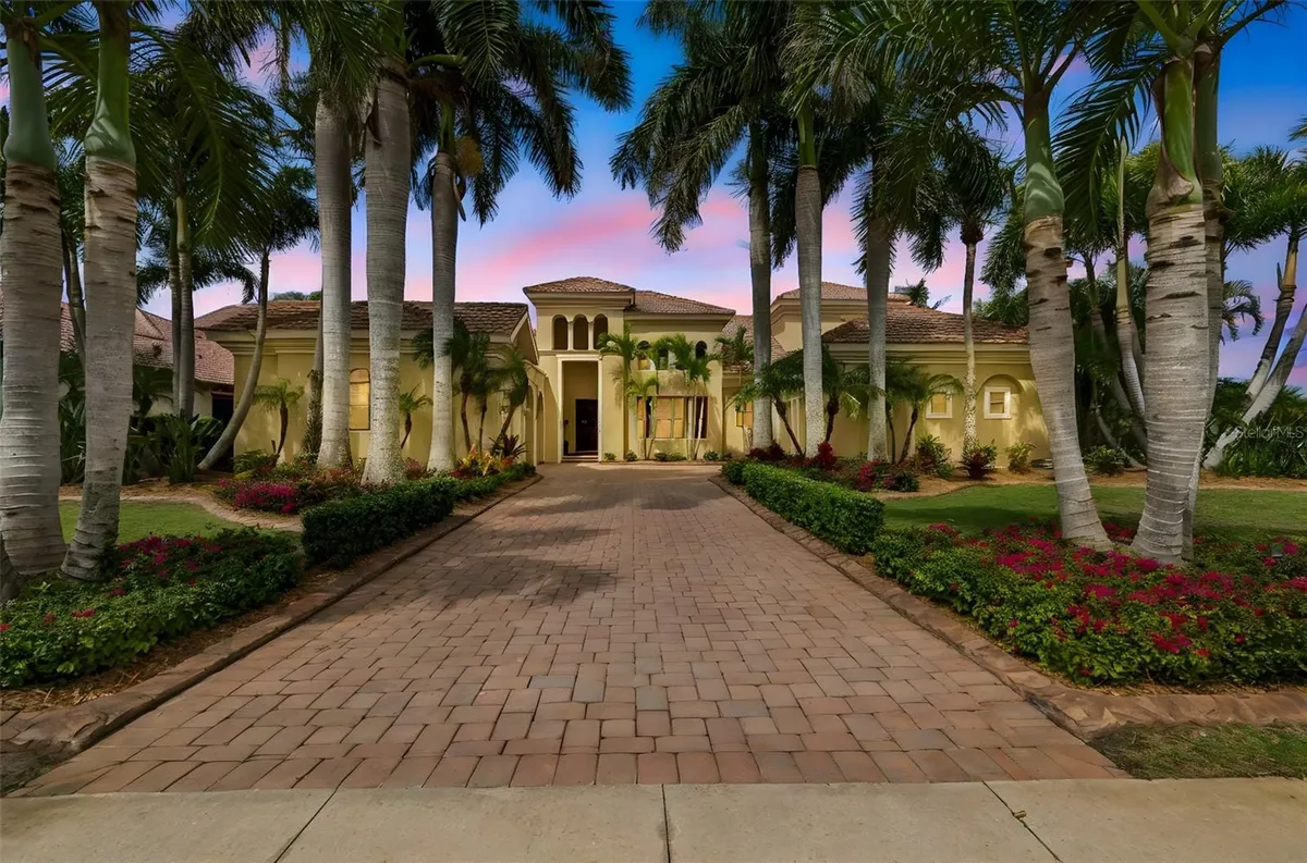 Property Slideshow image 1 of 99 | 5416 tybee island dr, Apollo Beach, FL, 33572