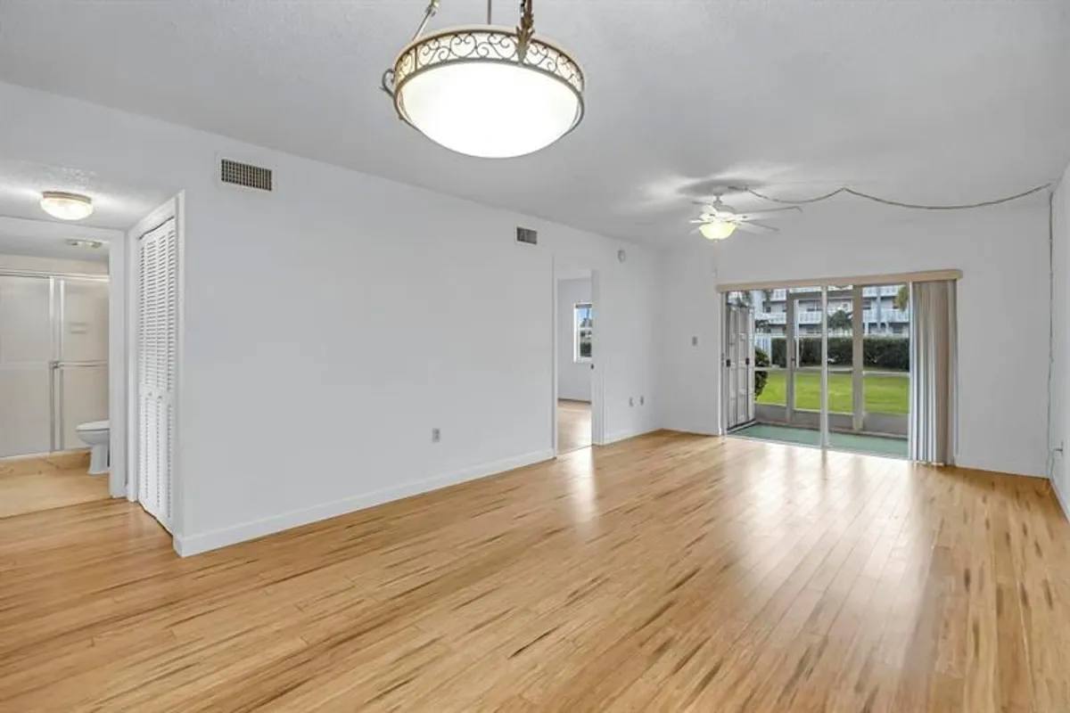 Property Slideshow image 1 of 27 | 9872 marina blvd apt 1417, Boca Raton, FL, 33428
