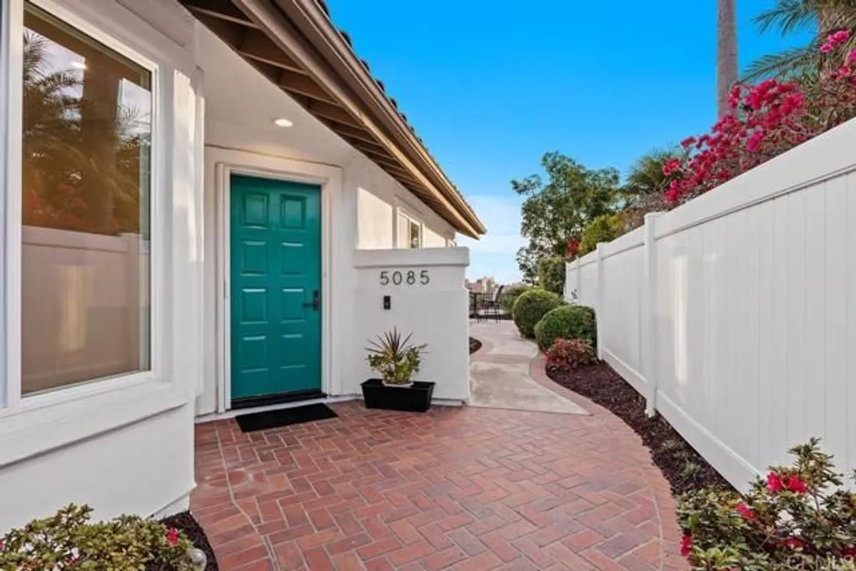 Property Slideshow image 1 of 37 | 5085 siros way, Oceanside, CA, 92056