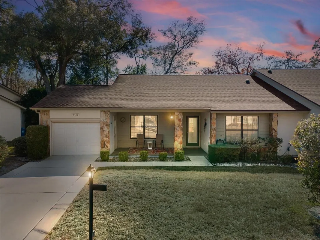 Property Slideshow image 1 of 62 | 6580 brambleleaf dr, Spring Hill, FL, 34606