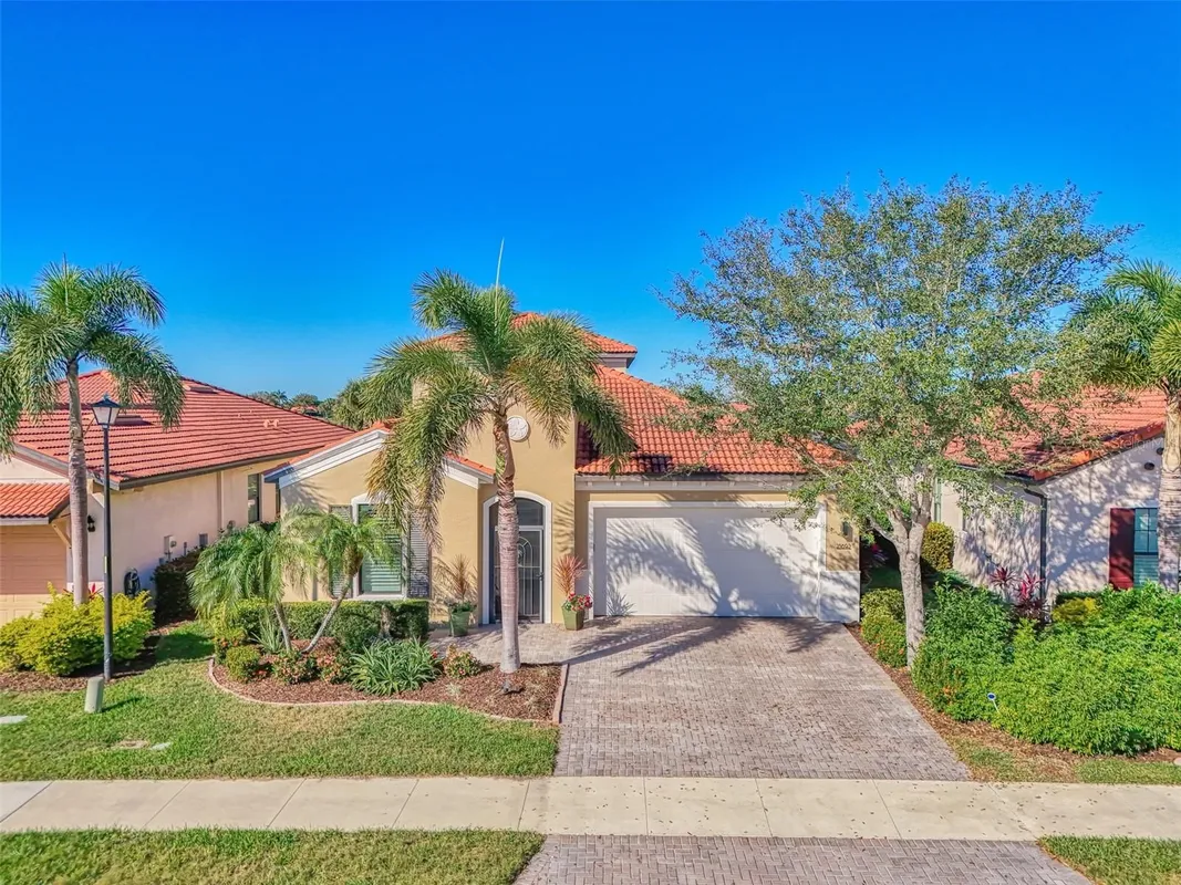 Property Slideshow image 1 of 81 | 23692 waverly cir, Venice, FL, 34293