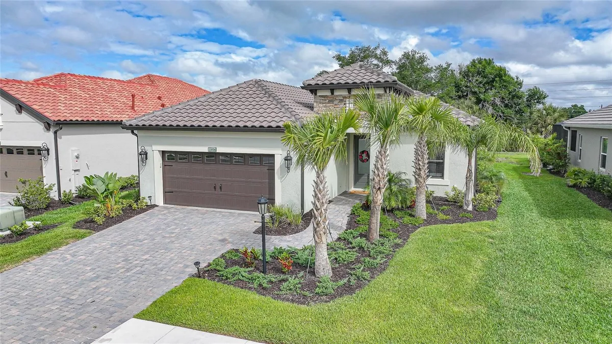 Property Slideshow image 1 of 46 | 11016 hogan cir, Englewood, FL, 34223